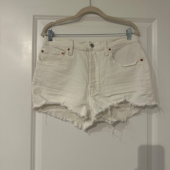 Levi's 501 Original Fit High Rise Jean Shorts - Picture 1 of 7